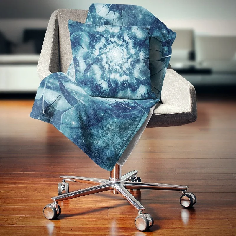 Cotton blankets for breathability and a lightweight feelDesignart 'Blue Snowy Fractal Flower Design' Floral Throw Blanket Cotton blankets for breathability and a lightweight feelDesignart 'Blue Snowy Fractal Flower Design' Floral Throw Blanket