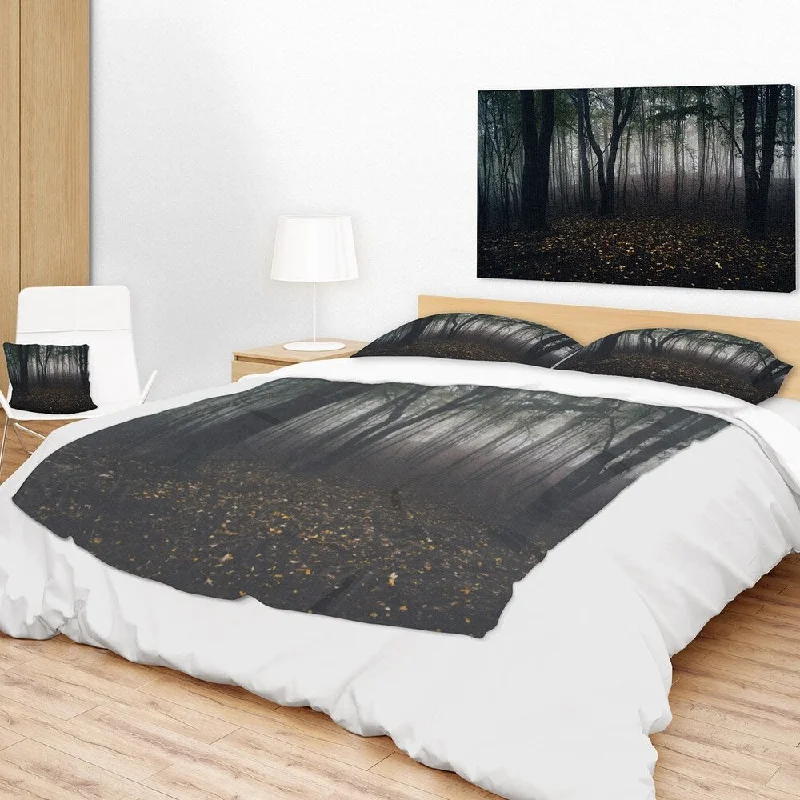 Rayon from bamboo blankets for a silky and breathable feelDesignart 'Dark Spooky Misty Wild Forest' Oversized Forest Throw Blanket Rayon from bamboo blankets for a silky and breathable feelDesignart 'Dark Spooky Misty Wild Forest' Oversized Forest Throw Blanket