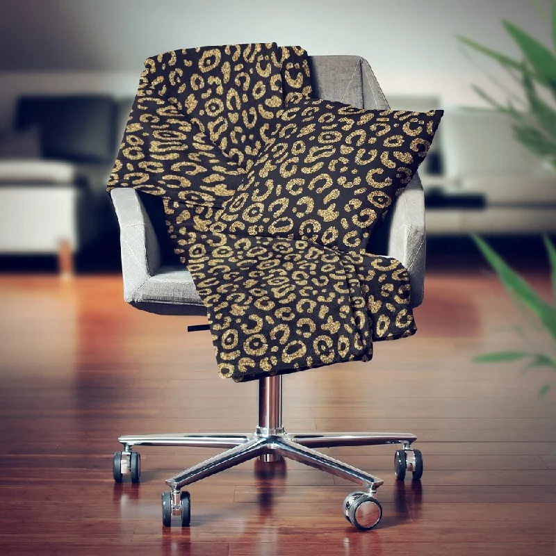 Cotton blankets for breathability and a lightweight feelDesignart' Golden Leopard Fur' Modern Throw Blanket - 71x59 Cotton blankets for breathability and a lightweight feelDesignart' Golden Leopard Fur' Modern Throw Blanket - 71x59