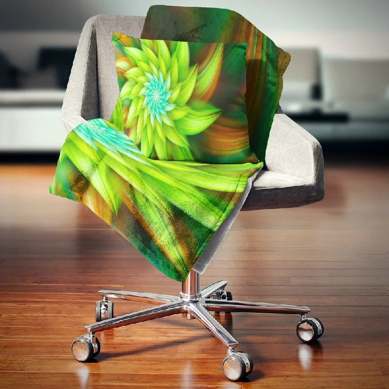 Cotton blankets for breathability and a lightweight feelDesignart 'Huge Clear Green Fractal Flower' Floral Throw Blanket Cotton blankets for breathability and a lightweight feelDesignart 'Huge Clear Green Fractal Flower' Floral Throw Blanket