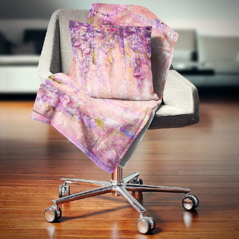 Alpaca wool blankets for a hypoallergenic and warm optionDesignart 'Pink and Violet Flowers Watercolor' Floral Throw Blanket Alpaca wool blankets for a hypoallergenic and warm optionDesignart 'Pink and Violet Flowers Watercolor' Floral Throw Blanket