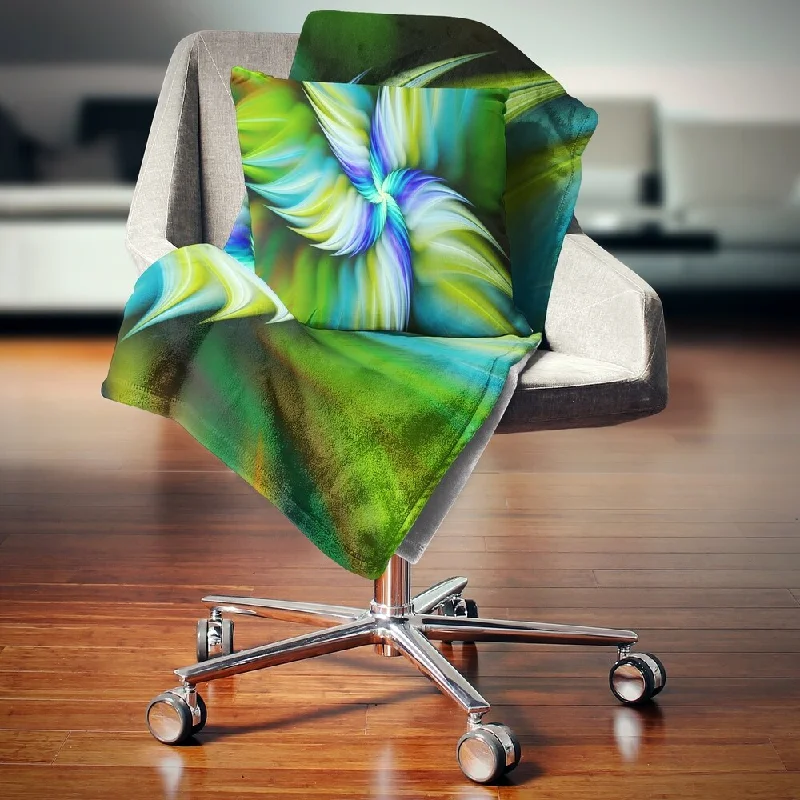Synthetic fiber blend blankets for a budget - friendly choiceDesignart 'Rotating Fractal Green Star' Floral Throw Blanket Synthetic fiber blend blankets for a budget - friendly choiceDesignart 'Rotating Fractal Green Star' Floral Throw Blanket