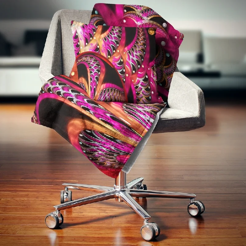 Alpaca wool blankets for a hypoallergenic and warm optionDesignart 'Unique Magenta Fractal Design Pattern' Abstract Throw Blanket