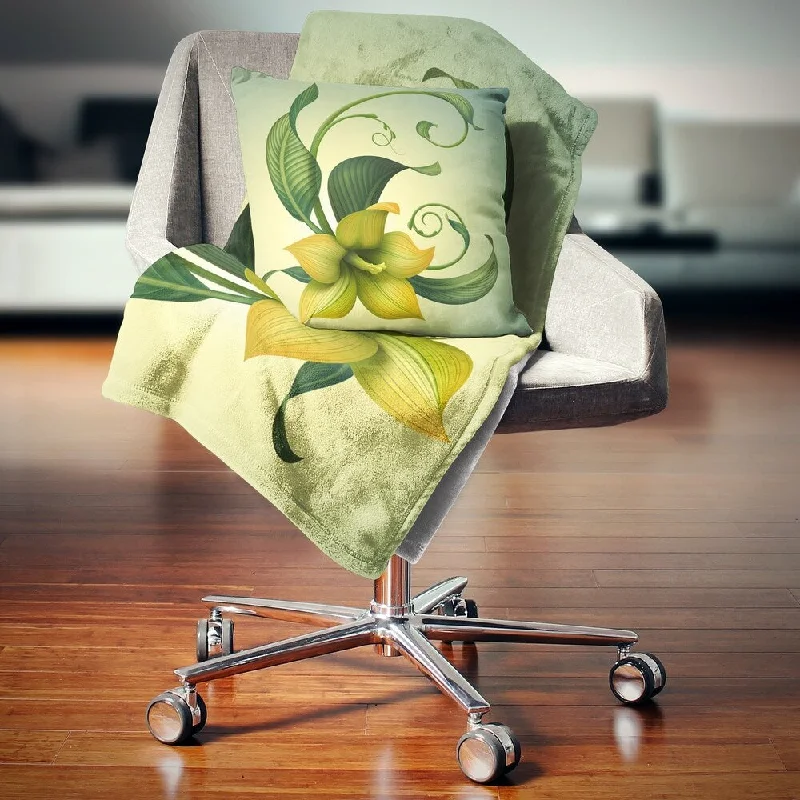 Wool blankets with natural warmth and insulationDesignart 'Yellow Fantasy Flower' Floral Throw Blanket Wool blankets with natural warmth and insulationDesignart 'Yellow Fantasy Flower' Floral Throw Blanket