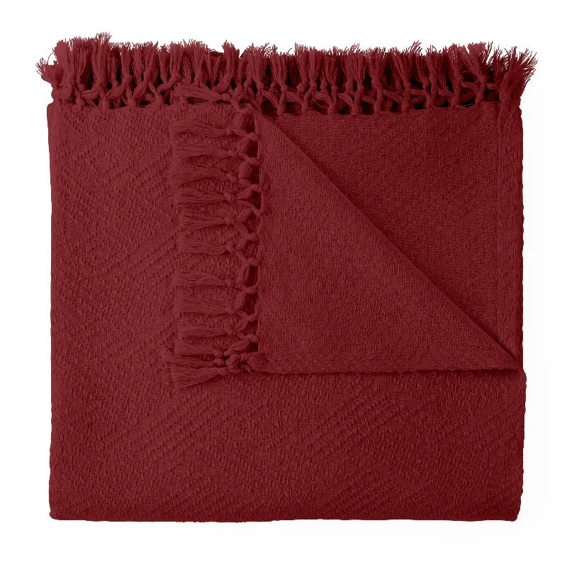 Recycled polyester blankets for an eco - conscious optionDiamond Jacquard Throw, 60x80 Burgundy Recycled polyester blankets for an eco - conscious optionDiamond Jacquard Throw, 60x80 Burgundy