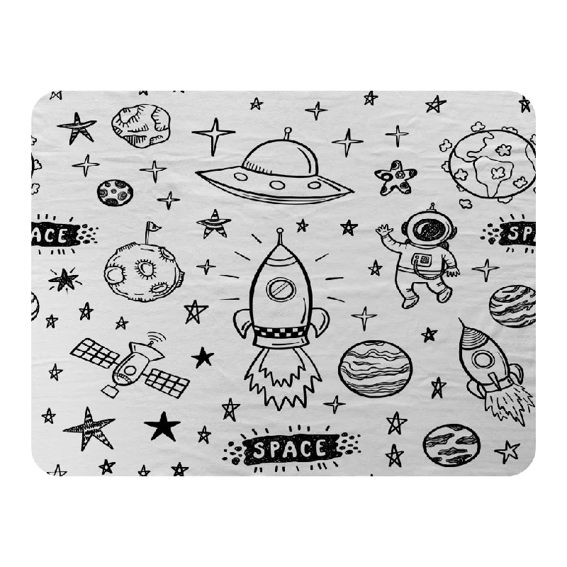 Silk blankets with a smooth and elegant touchDoodle space (Blanket)