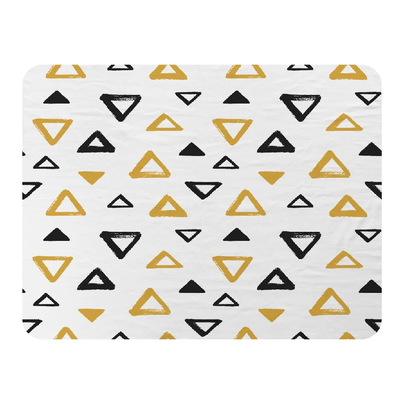 Fleece blankets for a cozy and plush textureEgyptian pyramids (Blanket)