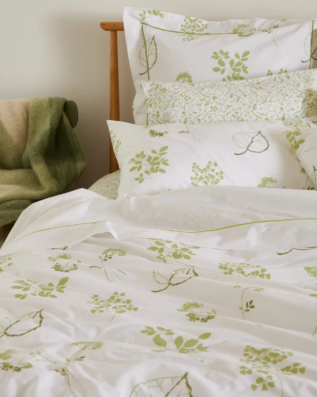 Mohair blankets with a unique sheen and softnessFoxford Meadow Floral Duvet Set - Superking Mohair blankets with a unique sheen and softnessFoxford Meadow Floral Duvet Set - Superking