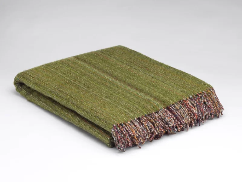 Rayon from bamboo blankets for a silky and breathable feelMeadow Green Heritage Tweed Throw Rayon from bamboo blankets for a silky and breathable feelMeadow Green Heritage Tweed Throw