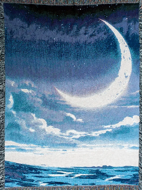 King - size blankets to cover large beds comfortablyMoon Blanket