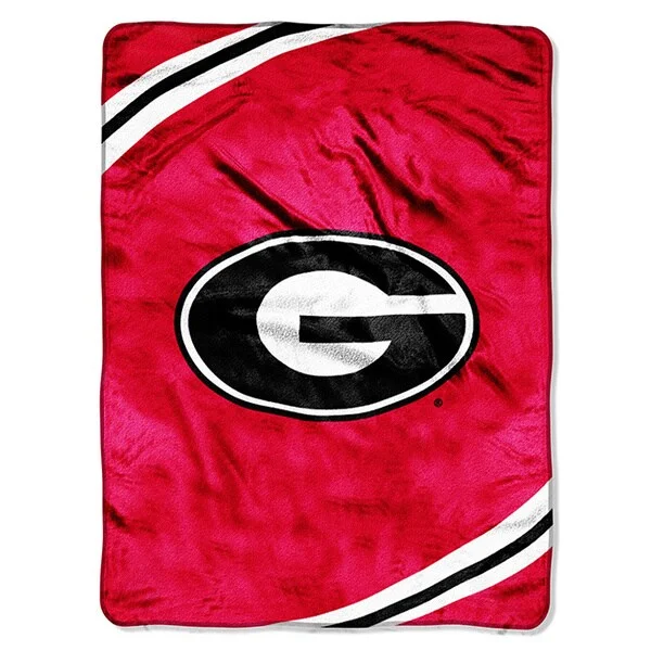 Chenille blankets with a thick and fuzzy textureNCAA University of Georgia Bulldogs Raschel Force Throw Chenille blankets with a thick and fuzzy textureNCAA University of Georgia Bulldogs Raschel Force Throw
