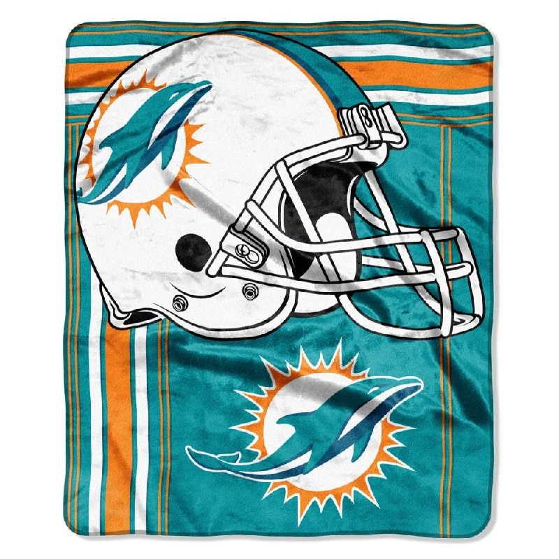 Cotton blankets for breathability and a lightweight feelNFL 07083 Dolphins Touchback Raschel Throw Cotton blankets for breathability and a lightweight feelNFL 07083 Dolphins Touchback Raschel Throw