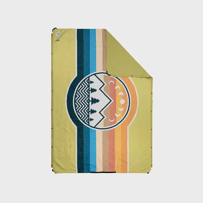 Cotton blankets for breathability and a lightweight feelVOITED Original Picnic & Beach Blanket - CampVibes Pistachio/Dusty Sand
