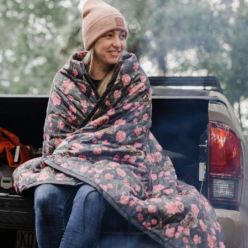Silk blankets with a smooth and elegant touchReaper Poncho Liner Woobie Blanket