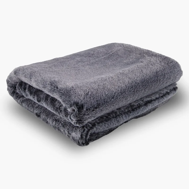 Linen blankets with a rustic and textured lookSwift Blankets