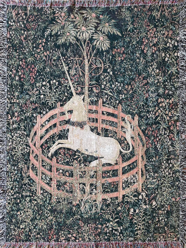 Microfiber blankets that are durable and easy to care forUnicorn Tapestry Blanket