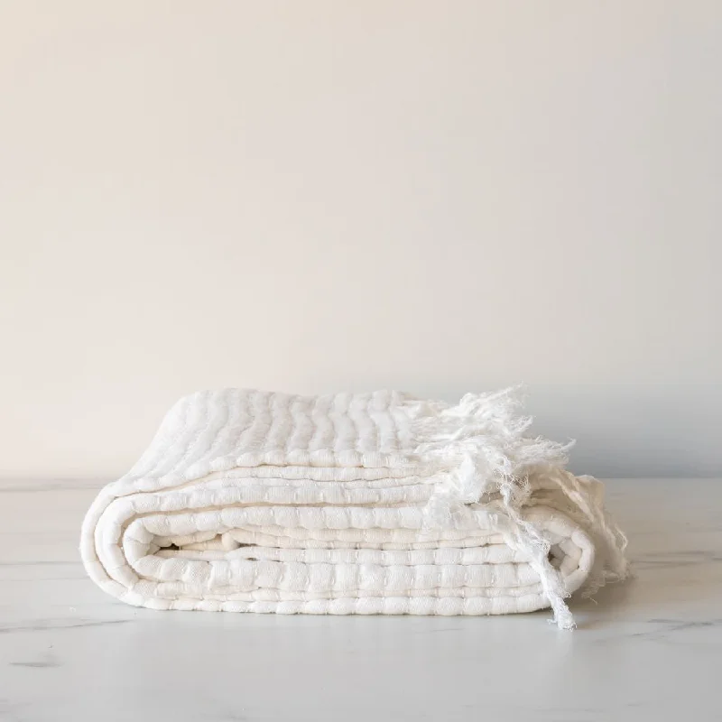 Bamboo fiber blankets with natural antibacterial propertiesWhite Kantha Stitch Throw Blanket Bamboo fiber blankets with natural antibacterial propertiesWhite Kantha Stitch Throw Blanket