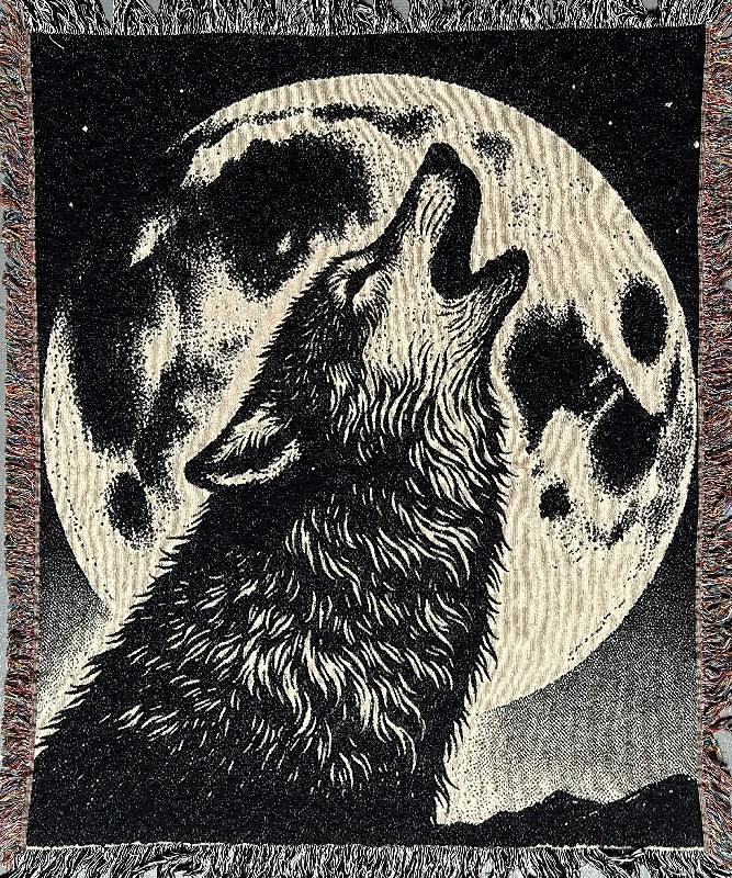 Wool blankets with natural warmth and insulationWolf Blanket