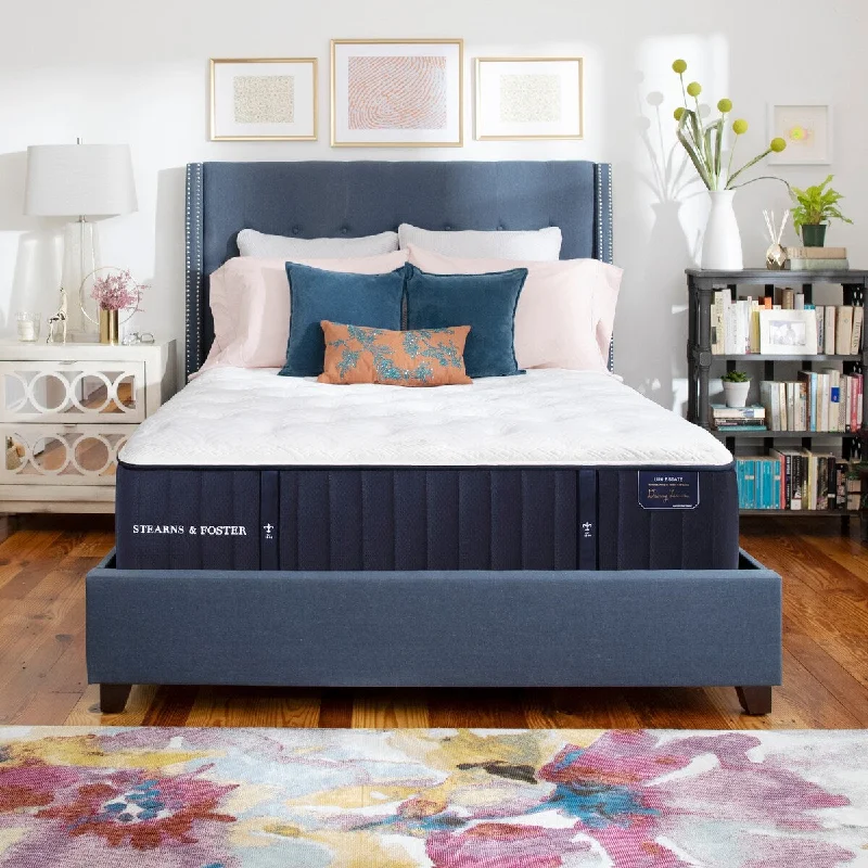 Queen - size mattresses for couples and standard bedroomsStearns & Foster Lux Estate 13.5-inch Ultra Firm Innerspring Mattress Set Queen - size mattresses for couples and standard bedroomsStearns & Foster Lux Estate 13.5-inch Ultra Firm Innerspring Mattress Set